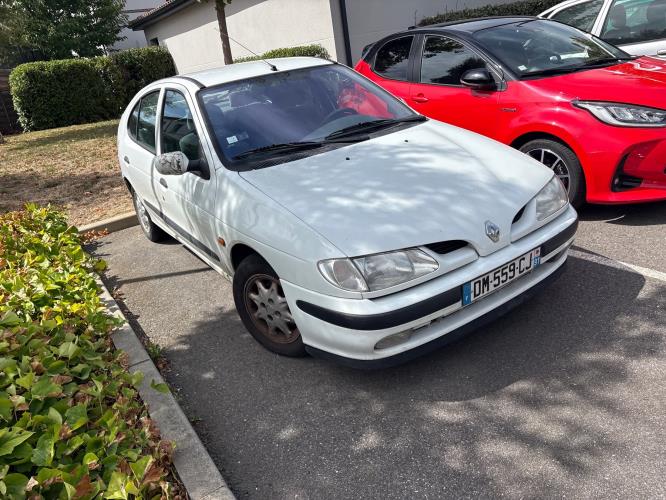 Image Retroviseur droit - RENAULT MEGANE 1