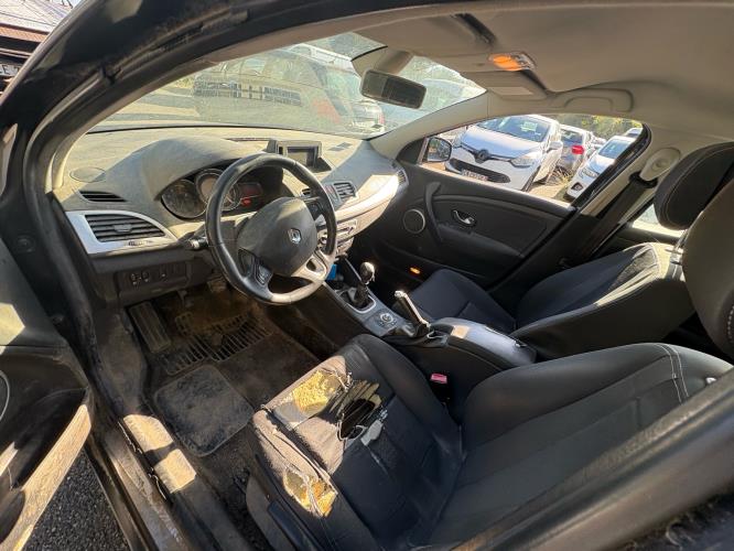 Image Feu arriere principal droit (feux) - RENAULT MEGANE 3